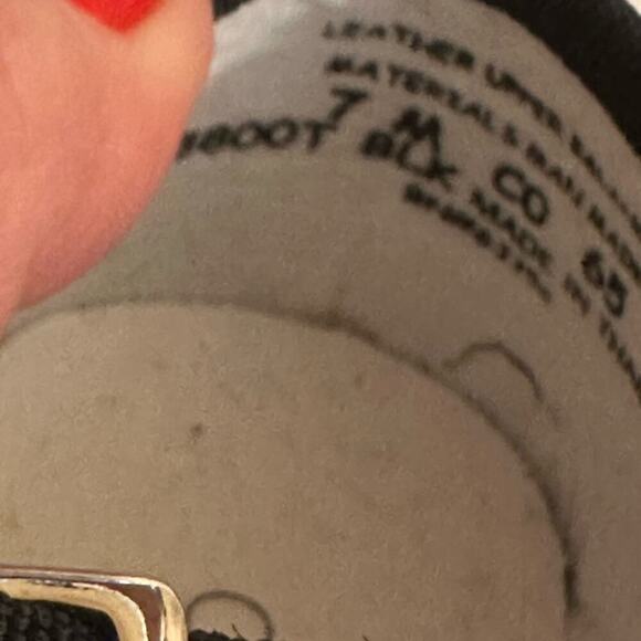 CAPEIZO Girl’s Black Tap Dance Shoes Says 7 M my shoe guide says 8.5 or 6” long - Picture 5 of 7